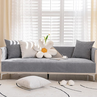 Wasserdichter EasyCover-Sofabezug, Grau Samtoptik, auf einem Sofa