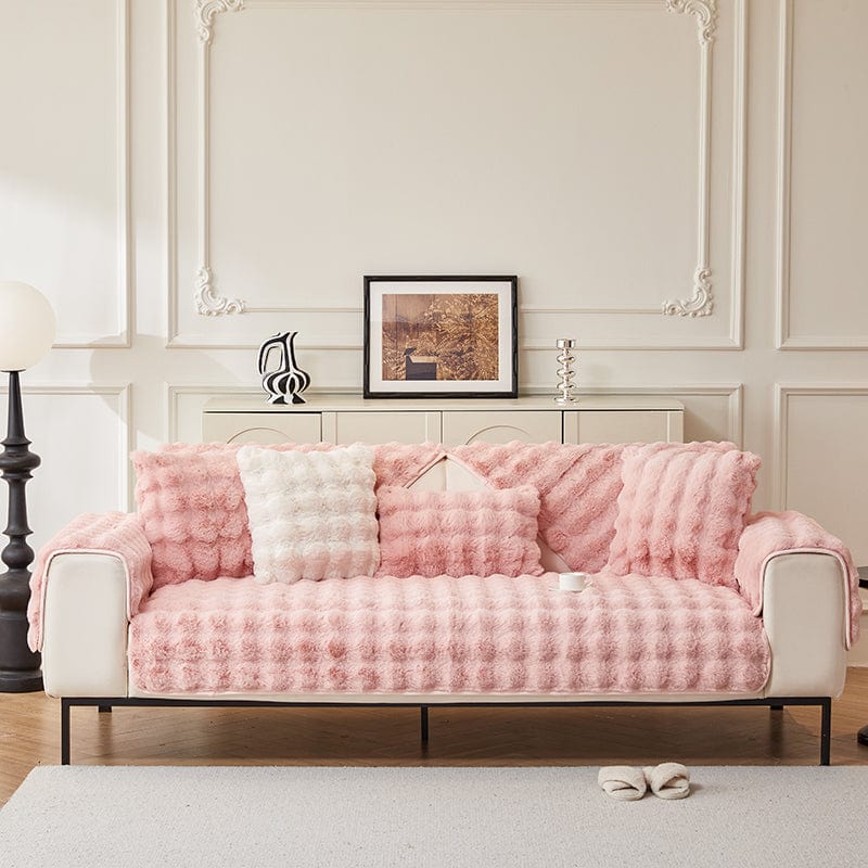 EasyCover-Sofabezug aus wattiertem Kunstfell, Rosa Noppen, auf einem Sofa