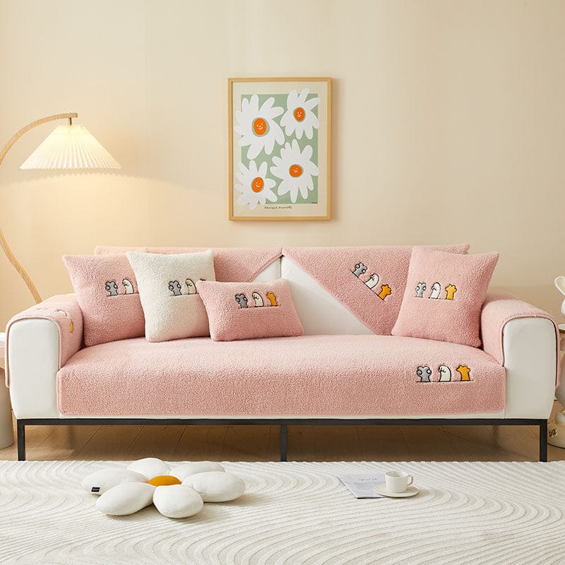 EasyCover-Sofabezug aus Teddy-Bouclé mit Katzenstickerei, Rosa Teddy, auf einem Sofa
